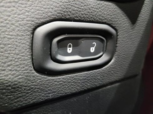 Used 2021 Jeep Gladiator Mojave w/ Dual Top Group image 46