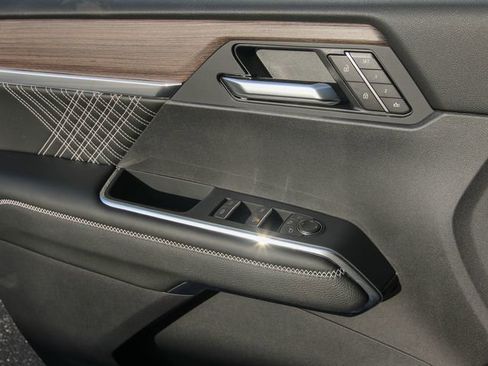 New 2026 GMC Acadia Denali w/ Super Cruise Package image 14