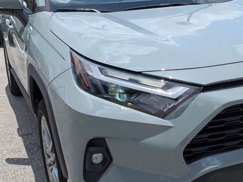 Used 2022 Toyota RAV4 XLE Premium FWD image 9