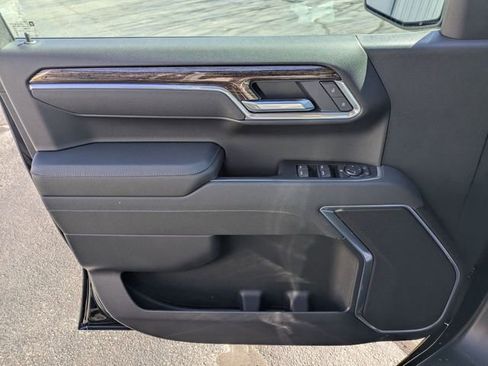 New 2026 GMC Sierra 1500 SLE AWD/4WD image 11