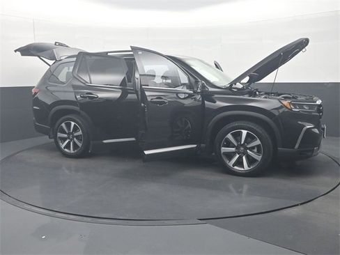 Certified 2023 Honda Pilot Touring image 35