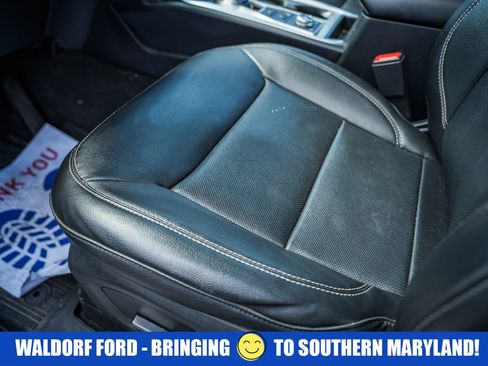 Used 2023 Ford Explorer Limited w/ Limited Technology Package AWD/4WD image 36