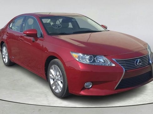 Used 2013 Lexus ES 300h w/ Luxury Pkg FWD image 1