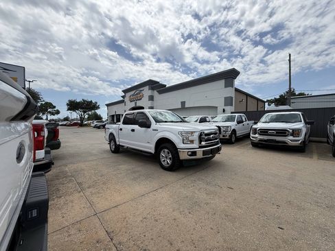 Used 2017 Ford F150 XLT AWD/4WD image 43