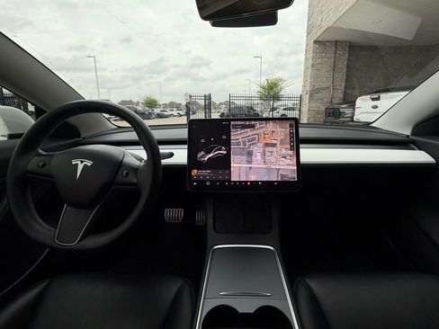 Used 2021 Tesla Model 3 Performance image 33