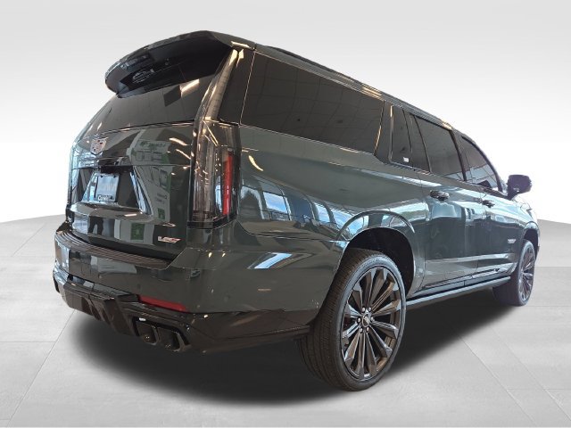 Used 2025 Cadillac Escalade ESV V AWD/4WD image 12