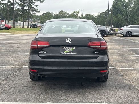 Used 2018 Volkswagen Jetta S FWD image 6