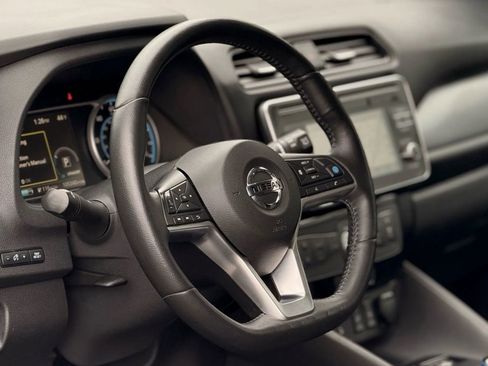 Used 2019 Nissan Leaf SL w/ SL Technology Package image 14