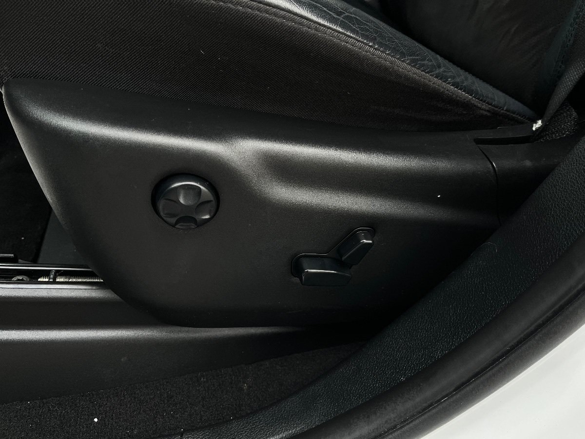 Used 2020 Jeep Grand Cherokee Altitude RWD image 26