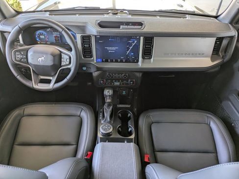 New 2025 Ford Bronco Outer Banks image 18