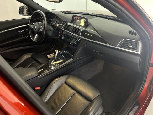 Used 2018 BMW 330i xDrive Sedan image 22