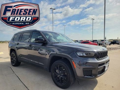 Used 2024 Jeep Grand Cherokee L Laredo AWD/4WD image 3