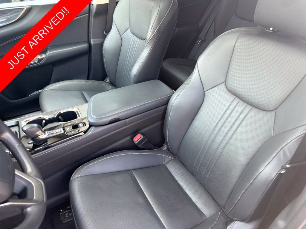Used 2024 Lexus NX 250 FWD w/ Premium Package image 9