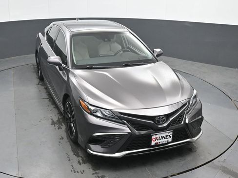 Used 2021 Toyota Camry XSE FWD image 32