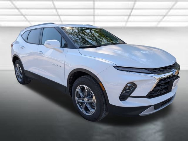 New 2026 Chevrolet Blazer LT w/ LPO, Floor Liner Package AWD/4WD image 1