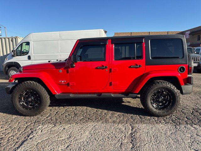 Used 2018 Jeep Wrangler Unlimited Sahara w/ Connectivity Group AWD/4WD image 8