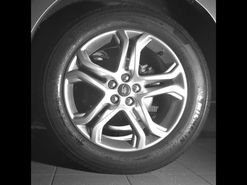 Used 2017 Ford Edge Titanium FWD image 12