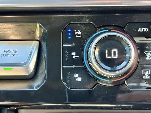 Used 2024 GMC Sierra 2500 Denali w/ Technology Package image 21