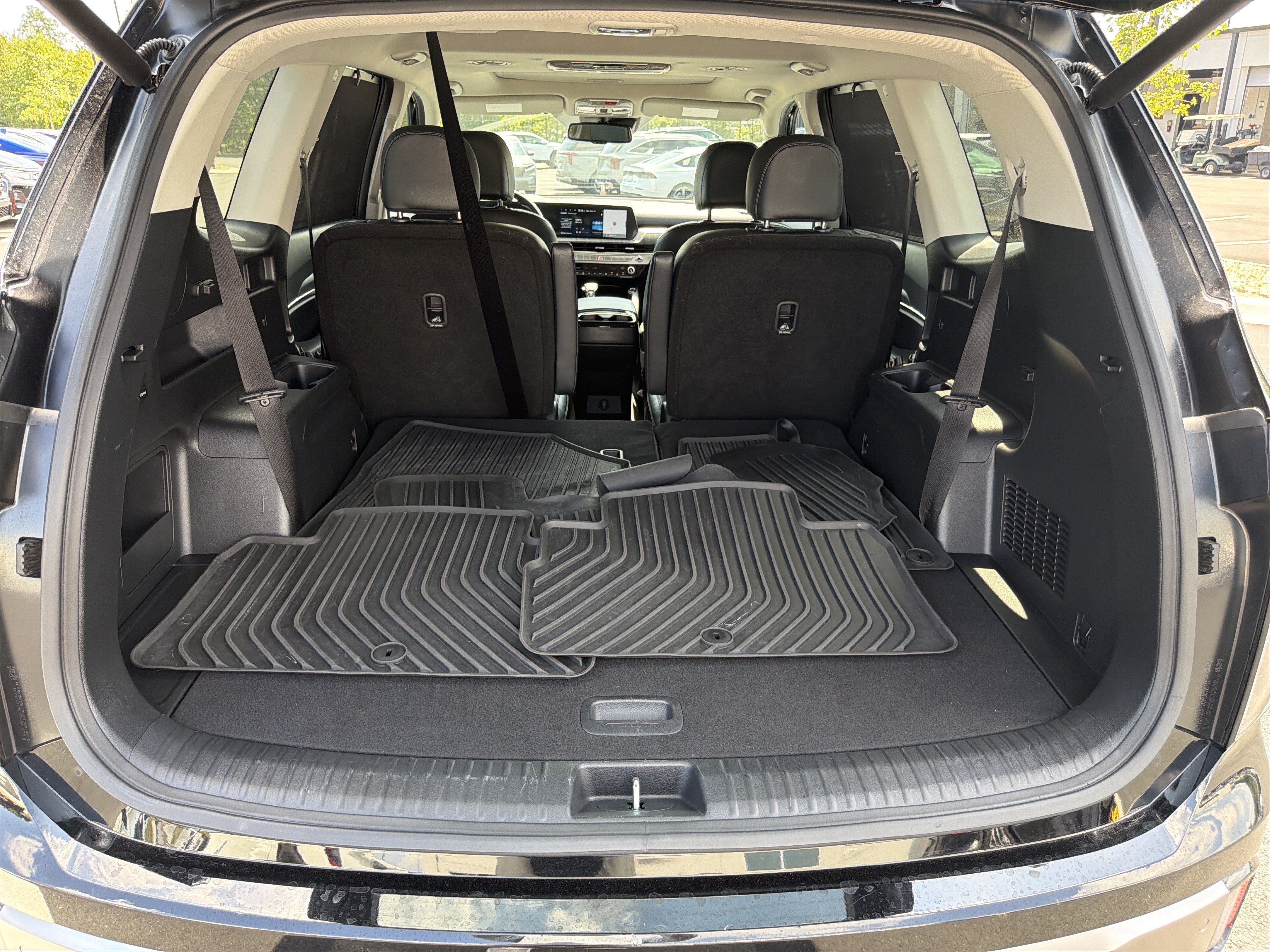 Used 2025 Kia Telluride EX w/ EX Captain's Chair Package FWD image 18