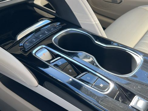 Certified 2023 Buick Envision Avenir AWD/4WD image 32