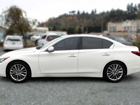Used 2021 INFINITI Q50 Luxe image 4