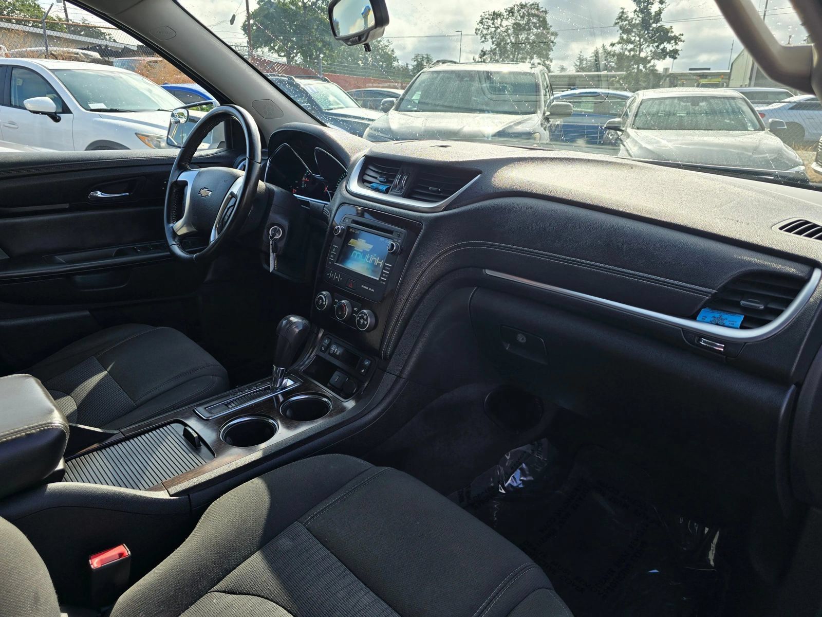 Used 2016 Chevrolet Traverse LT w/ Style and Technology Package FWD image 10