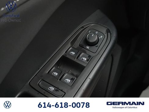Certified 2025 Volkswagen Taos SE AWD/4WD image 26