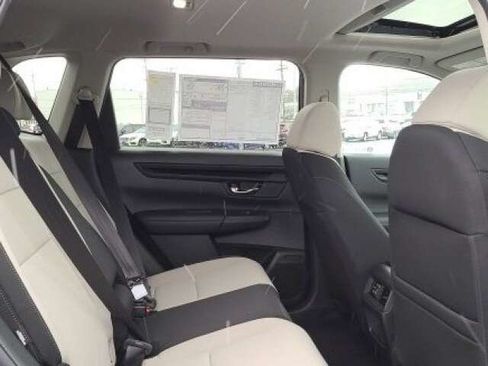 Used 2024 Honda CR-V EX image 15
