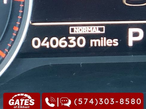 Used 2025 Mitsubishi Outlander SE AWD/4WD image 4