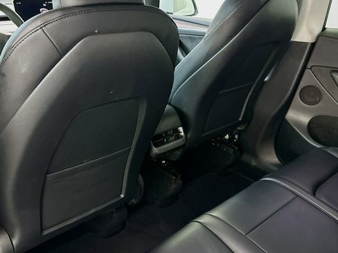 Used 2023 Tesla Model Y Long Range image 29