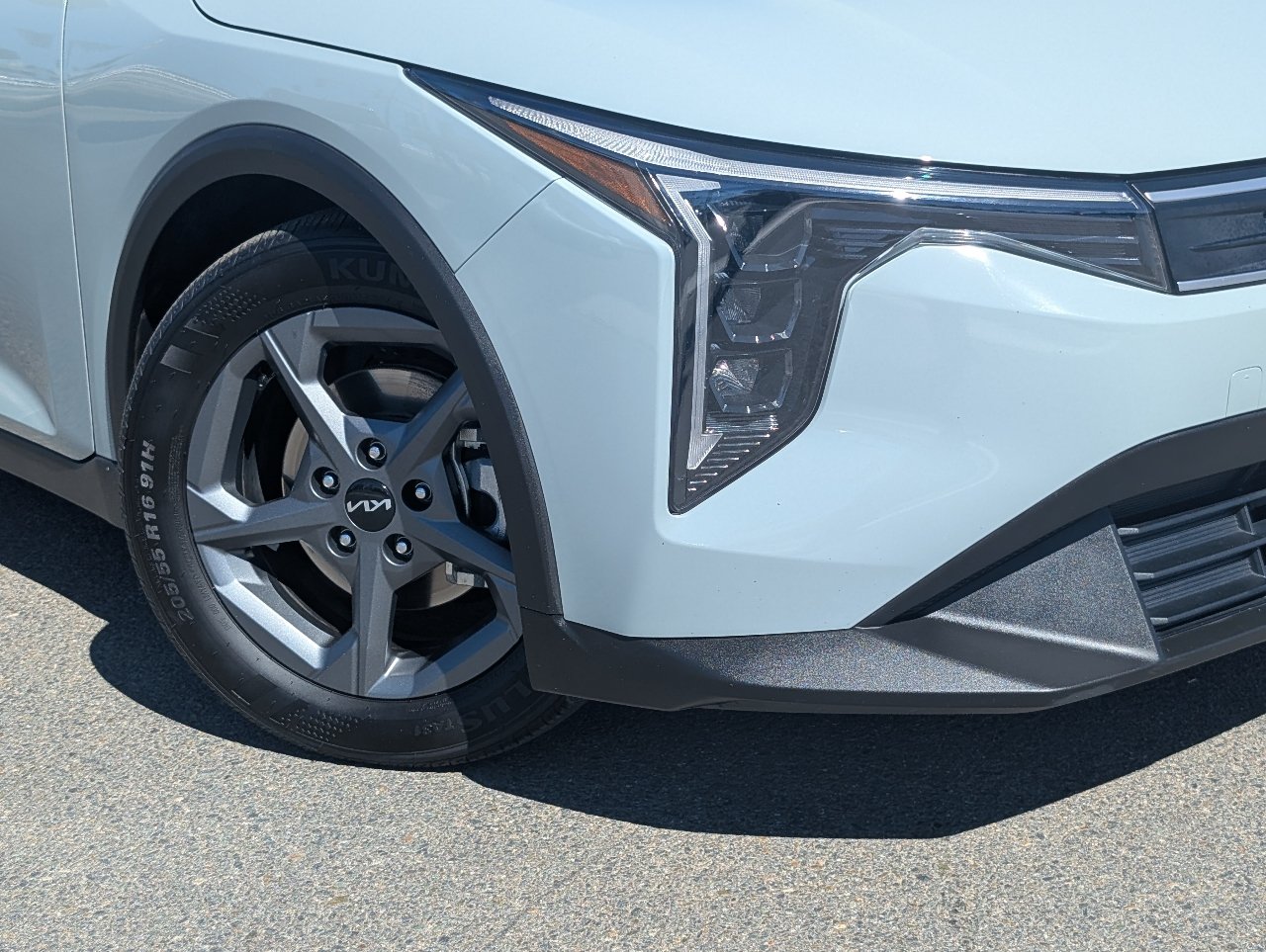 Used 2025 Kia K4 FWD image 10