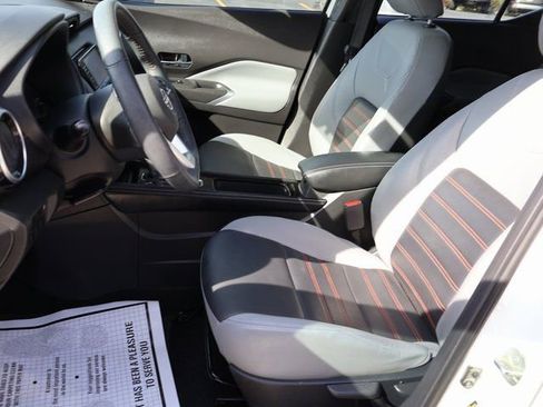 Used 2022 Nissan Kicks SR w/ Premium Package image 27