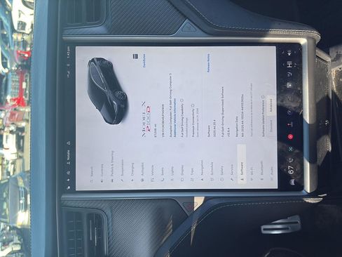 Used 2018 Tesla Model X P100D image 11