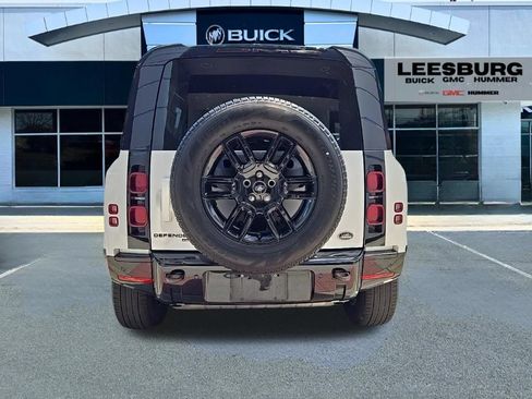 Used 2023 Land Rover Defender 110 X-Dynamic SE AWD/4WD image 6