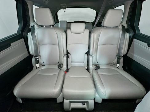Used 2023 Honda Odyssey Touring image 13