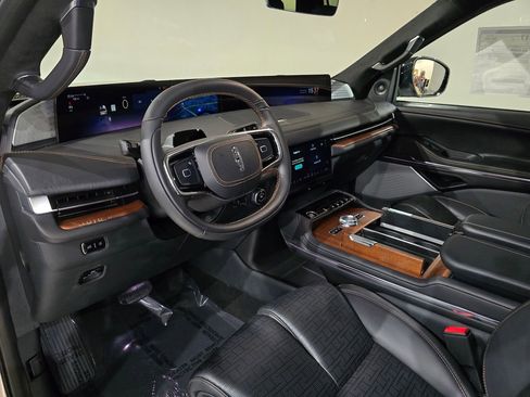 New 2025 Lincoln Navigator Black Label image 21