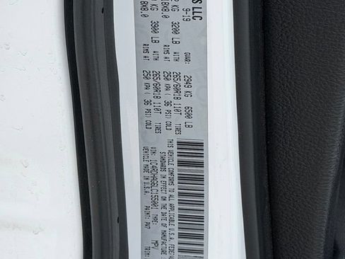 Used 2020 Dodge Durango SXT w/ 3rd Row Seating Group RWD image 24