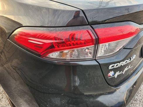 Used 2020 Toyota Corolla LE FWD image 7