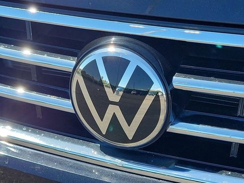 Used 2023 Volkswagen Tiguan S FWD image 29