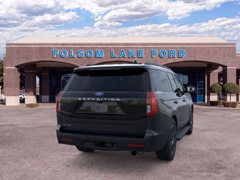 New 2026 Ford Expedition Active AWD/4WD image 8