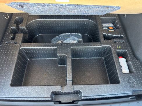 New 2026 Nissan Kicks SR w/ Interior Electronics Package AWD/4WD image 17