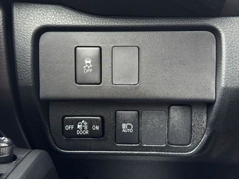 Certified 2023 Toyota Tacoma SR AWD/4WD image 38