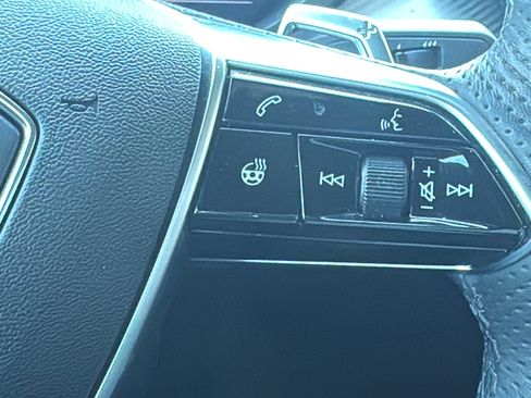 Used 2023 Audi RS e-tron GT w/ Carbon Performance Package image 23