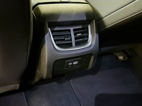 Used 2024 Chevrolet Blazer LT image 28