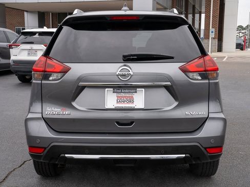 Used 2020 Nissan Rogue SV image 4