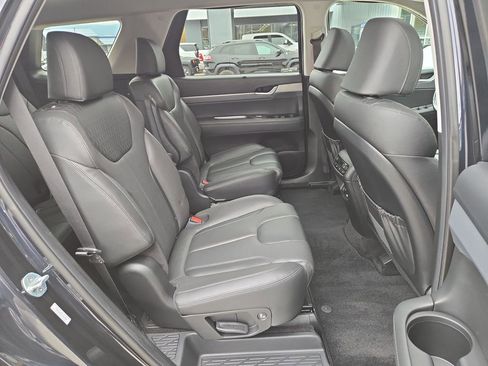 Used 2022 Hyundai Palisade SEL w/ Premium Package image 17
