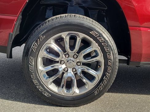 Used 2023 RAM 1500 Laramie AWD/4WD image 6