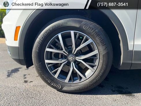 Used 2019 Volkswagen Tiguan SE w/ Panoramic Sunroof Package AWD/4WD image 6