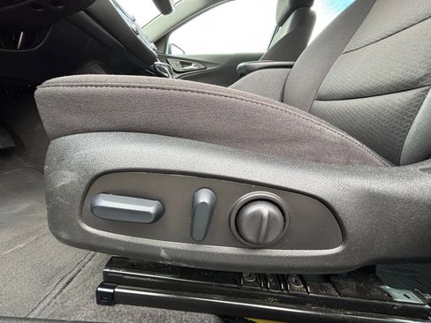 Used 2024 Chevrolet Malibu LT w/ Midnight Edition FWD image 12