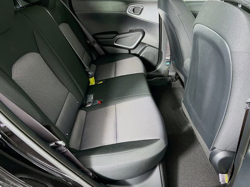 New 2025 Kia Soul S image 24